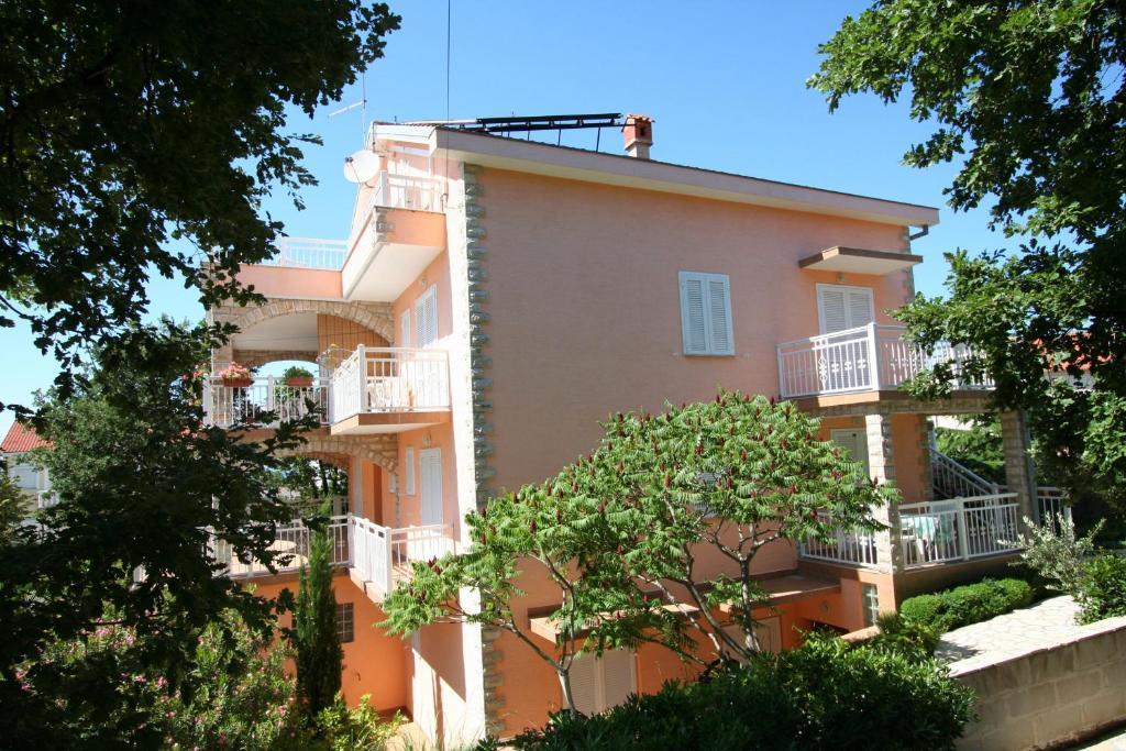 Apartments And Rooms Njivice Cameră foto