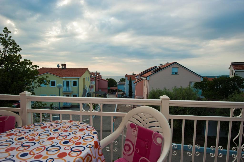 Apartments And Rooms Njivice Cameră foto